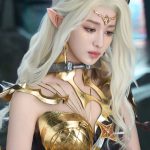 王楚然COS龙族女王：手持骨节鞭 霸气与优雅并存