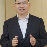 余承东剧透华为新形态手机：不是卷轴屏/伸缩屏！男生女生都爱用