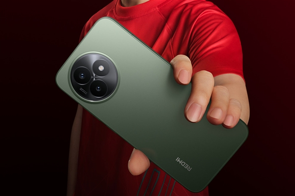 小米旗下续航最强手机！REDMI K80至尊版配备7410mAh大电池
